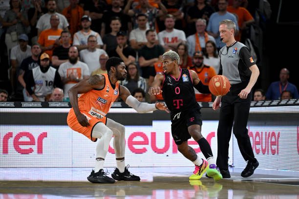 甚至观众的 甚至观众的