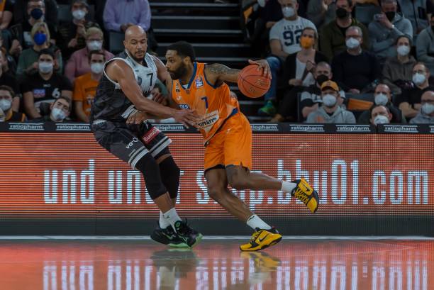 在比赛初始 在比赛初始