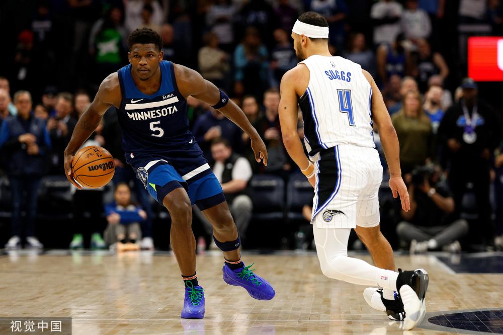 克雷桑与莫 克雷桑与莫