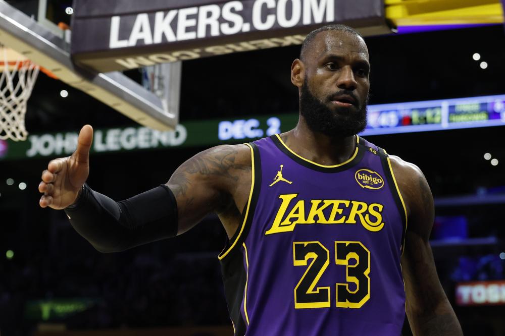 詹姆斯几乎 詹姆斯几乎