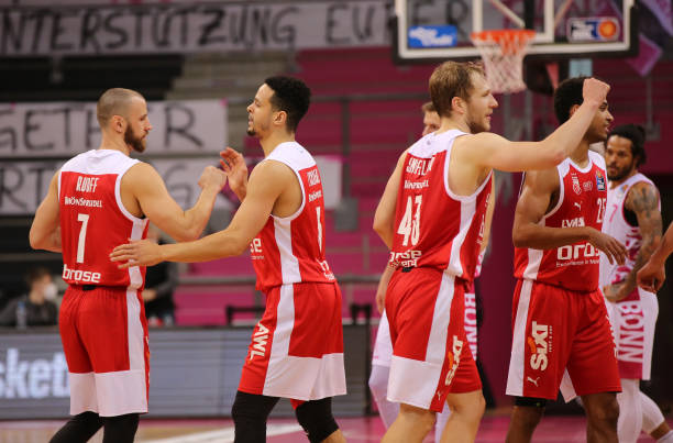 队的标杆 队的标杆