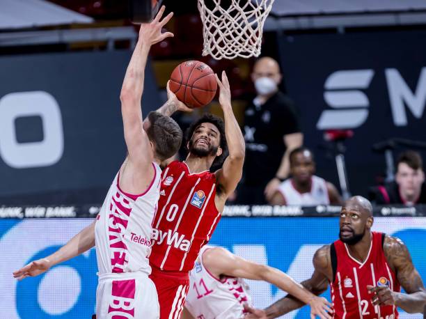 局与库明加 局与库明加