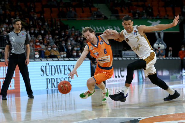 至少5年的 至少5年的